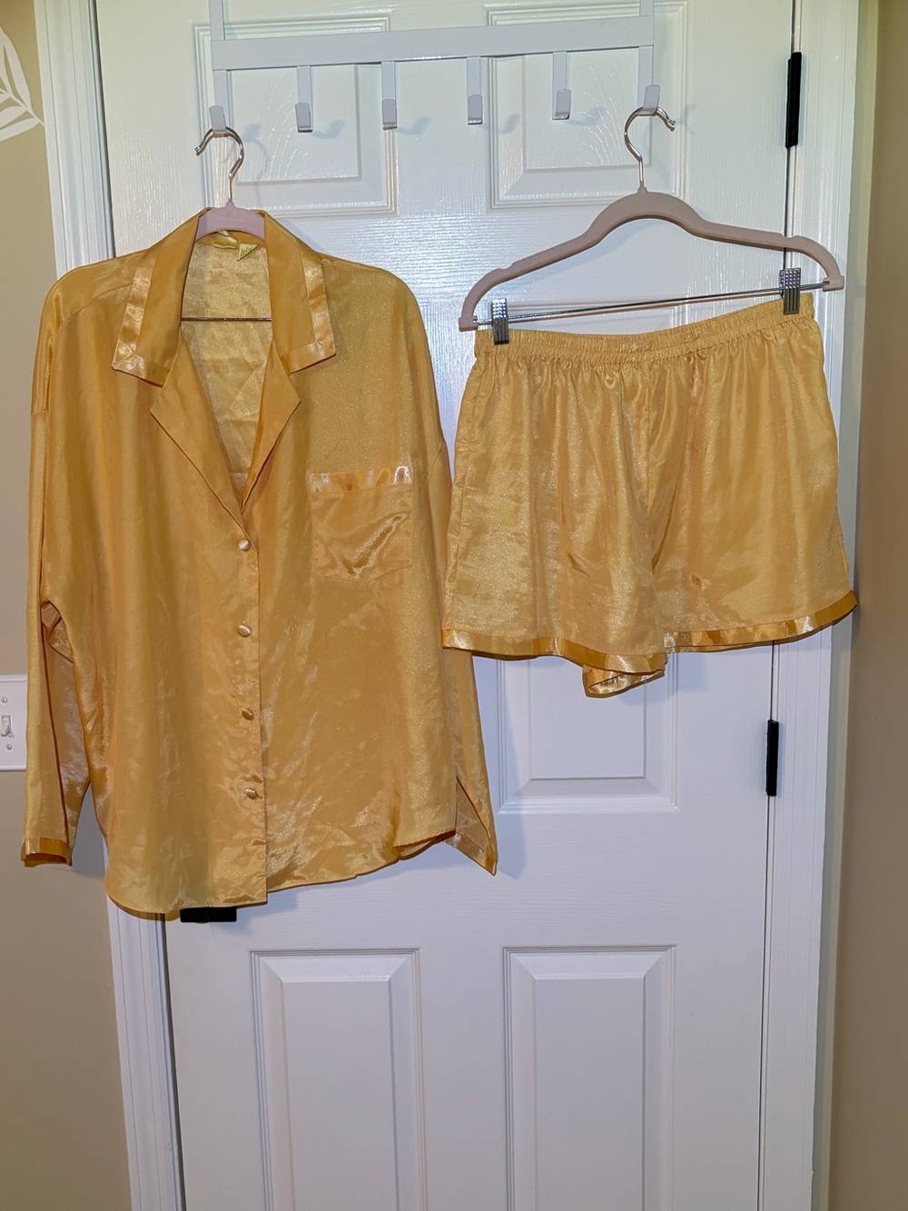 Vintage VS Gold Label Silky Gold Women's Pajama Set - Button-Up Top & Shorts. XL